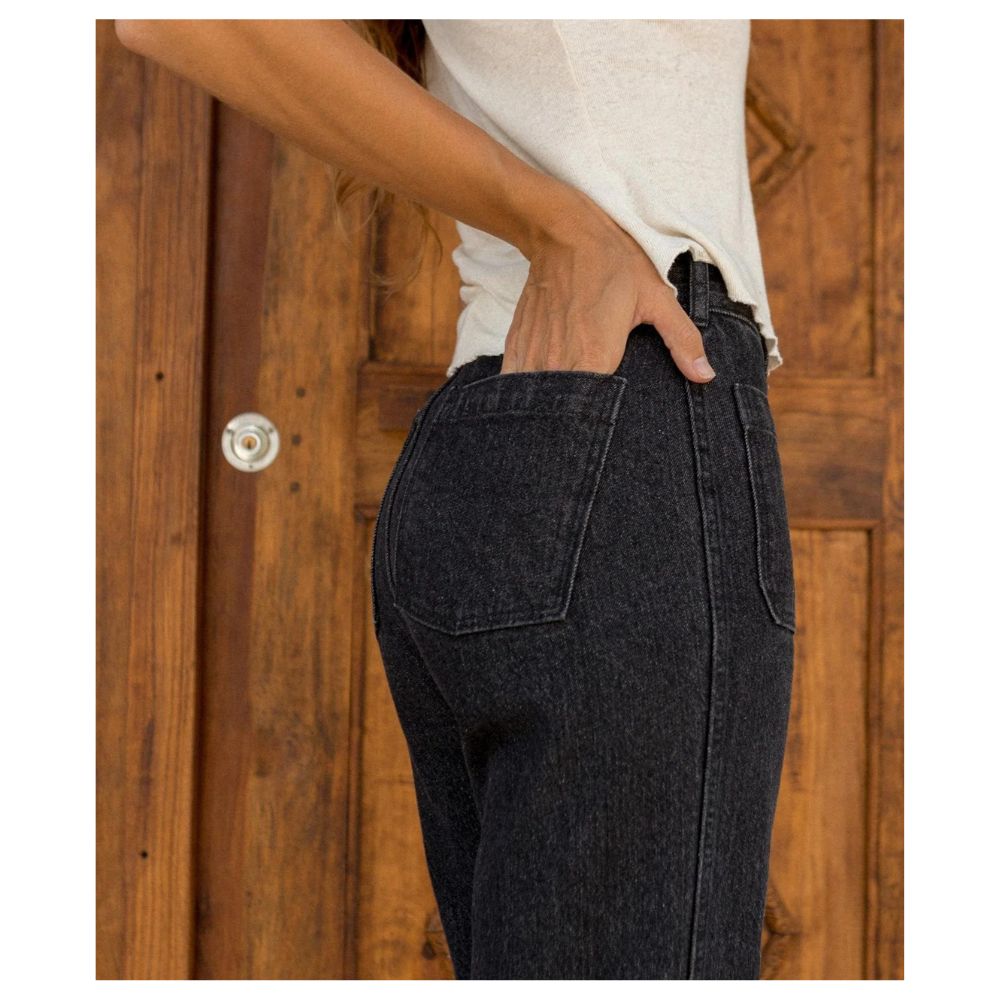 Beneteau Jeans made by Mollusk - Side View