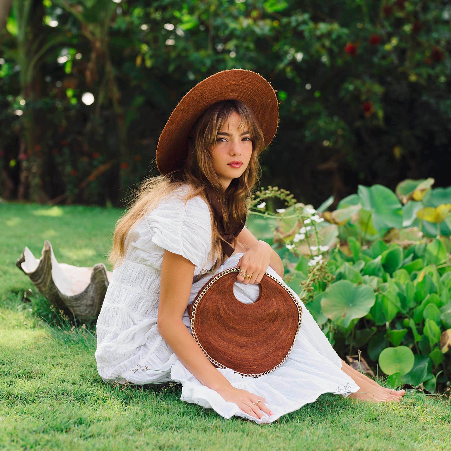 SOLO ESPRESSO Mini Jute Bag With Gold Chain