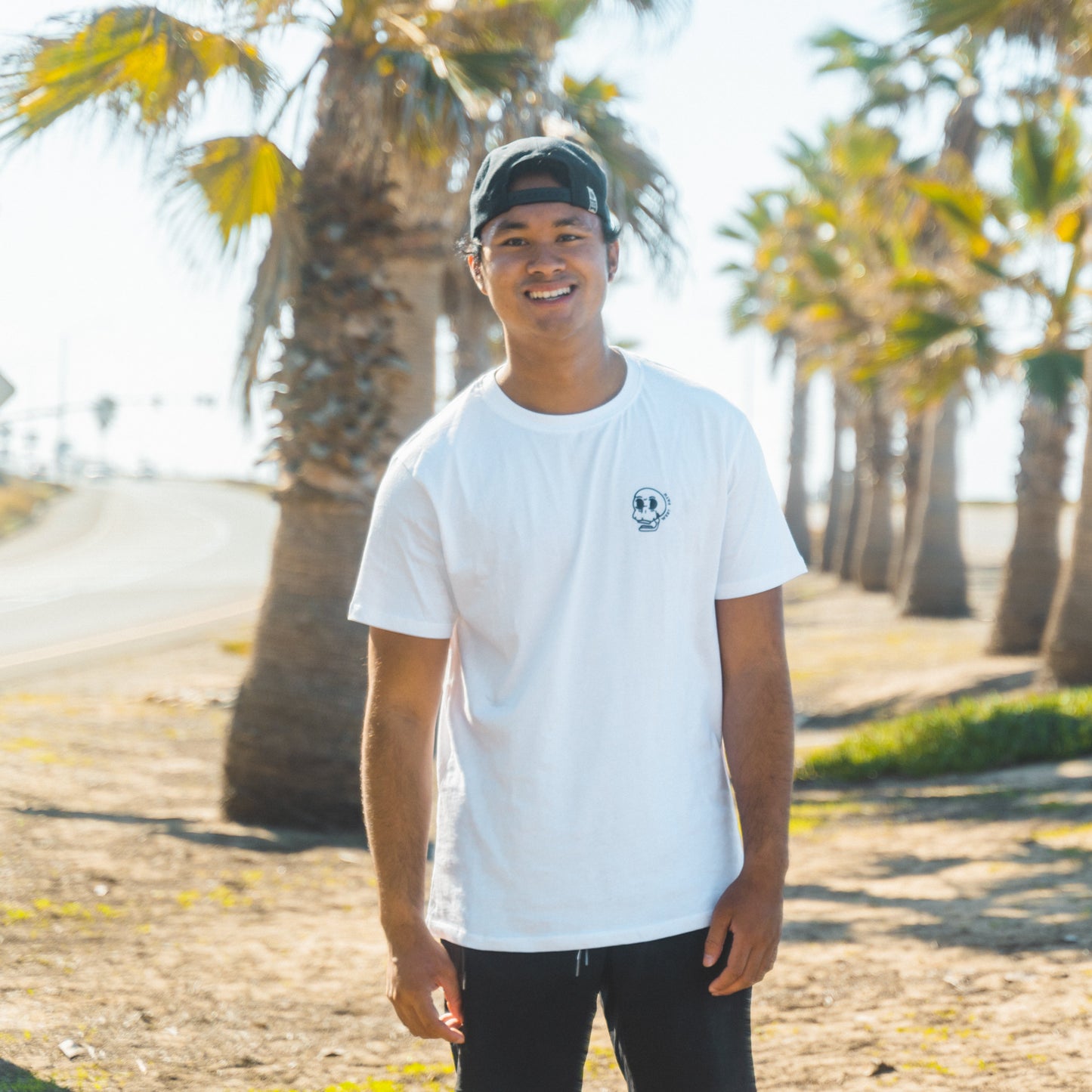 Skeleton Surfer Tee White - Organic