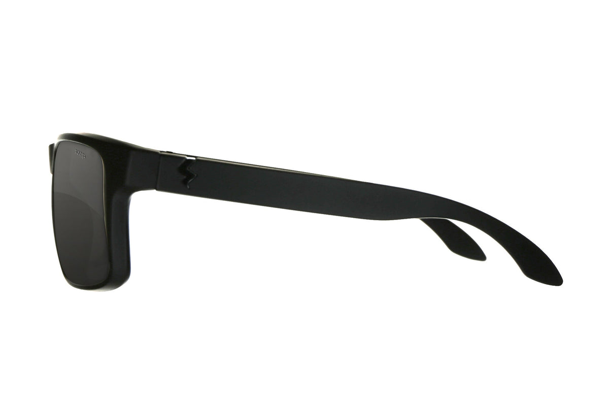 Egmont | Black Out