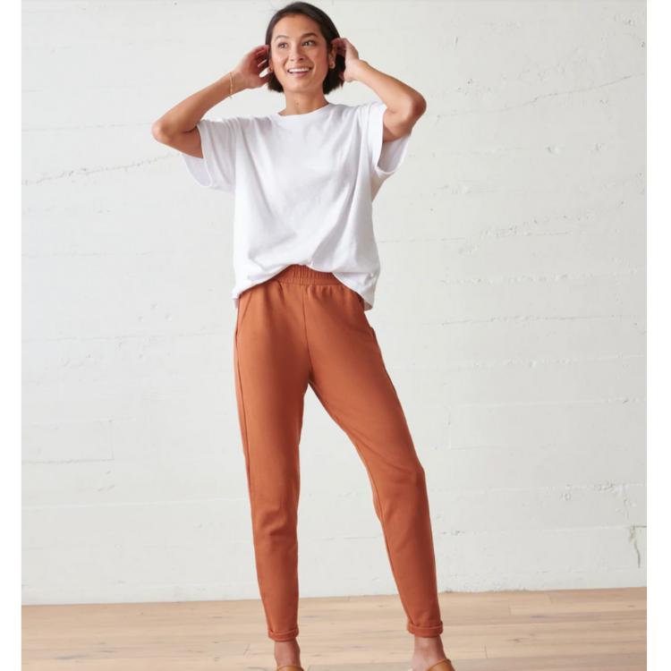 Out + About Pant in Dark Tan