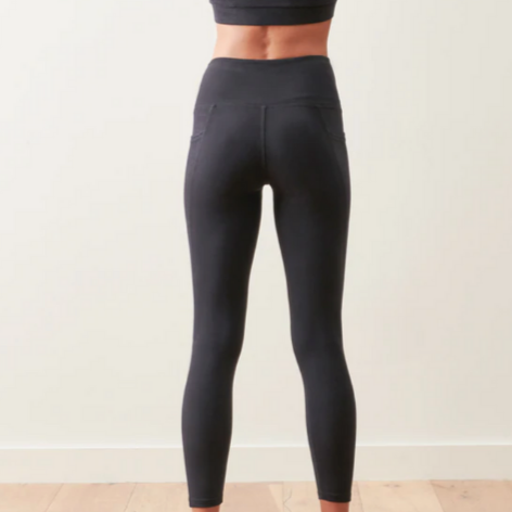 Renew Legging in Black