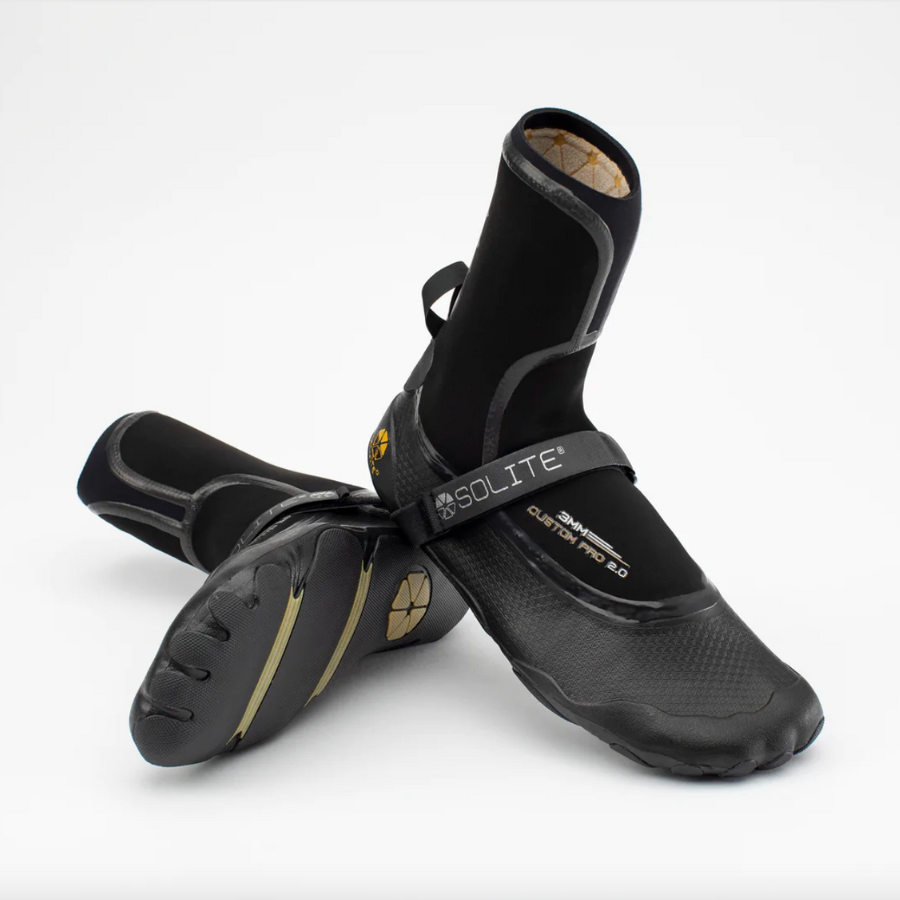 Solite black booties for surfing 