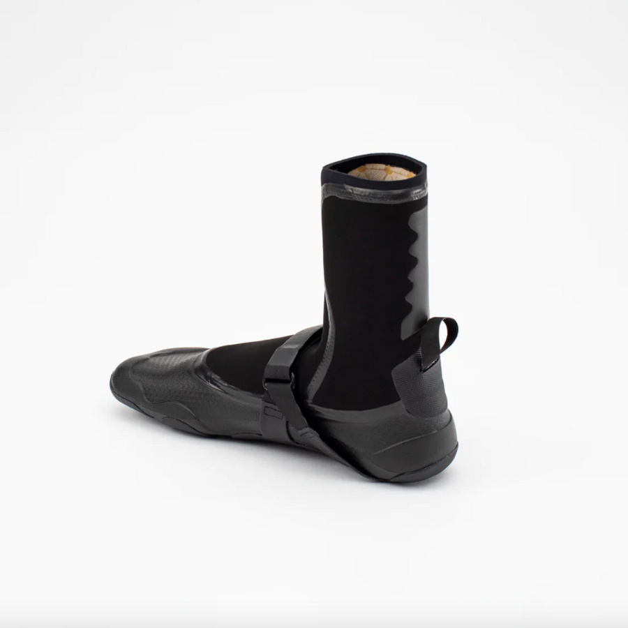 3mm booties for surfing in black by solite 